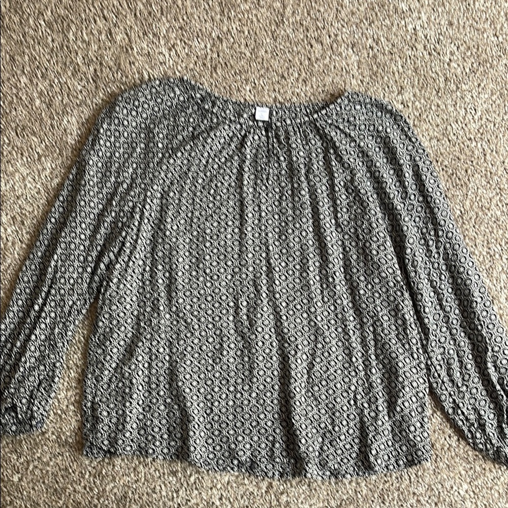Women’s Old Navy Patterned 3/4 length Sleeve Blouse
